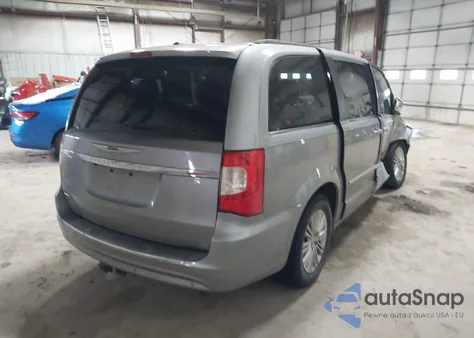 2015 Chrysler Town & Country Touring-L z USA, uszkodzony, nr VIN 2C4RC1CG6FR601103